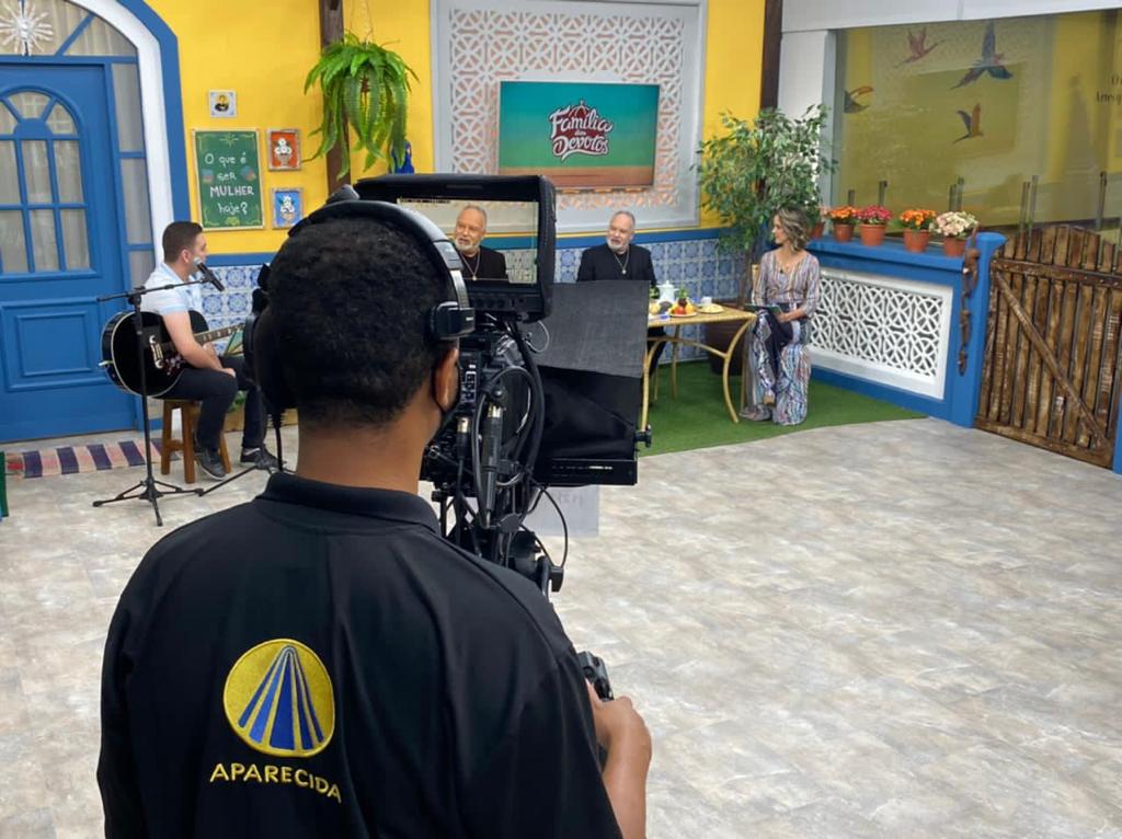 Programa Família dos Devotos - (TV Aparecida) Programa Família dos Devotos - (TV Aparecida)