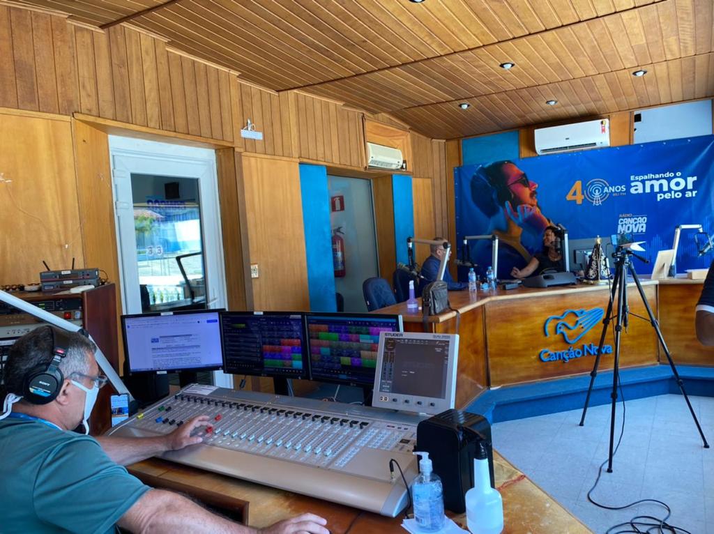 Rádio Canção Nova (Programa Playlist 104 + Gravação de especial sobre São José) Rádio Canção Nova (Programa Playlist 104 + Gravação de especial sobre São José)