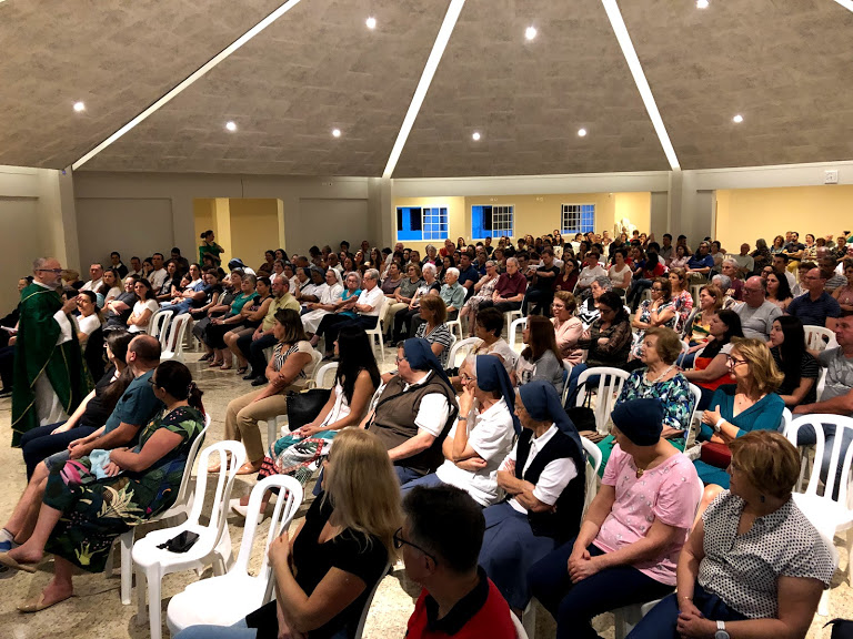 Santuário Vivo de Schoenstatt (Santuário Tabor Magnificat), em Curitiba (PR) Santuário Vivo de Schoenstatt (Santuário Tabor Magnificat), em Curitiba (PR)