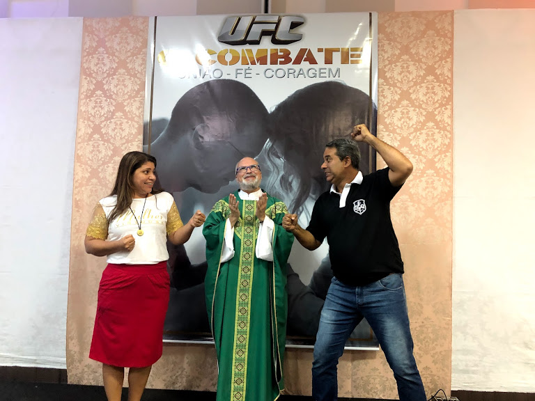 Associação Católica Missão Encheis-vos, em Várzea Grande (MT) Associação Católica Missão Encheis-vos, em Várzea Grande (MT)