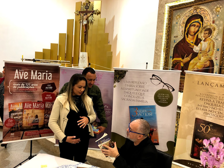 Comunidade São João Paulo II, e Paróquia N. S. do Paraíso, em Jacareí (SP) Comunidade São João Paulo II, e Paróquia N. S. do Paraíso, em Jacareí (SP)