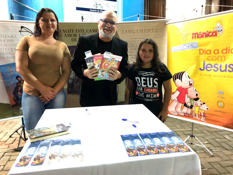 Santuário Nossa Senhora Aparecida, Campo Mourão (PR) Santuário Nossa Senhora Aparecida, Campo Mourão (PR)